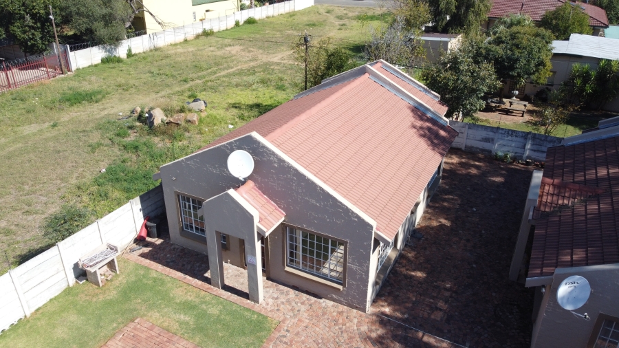 2 Bedroom Property for Sale in Potchefstroom North West